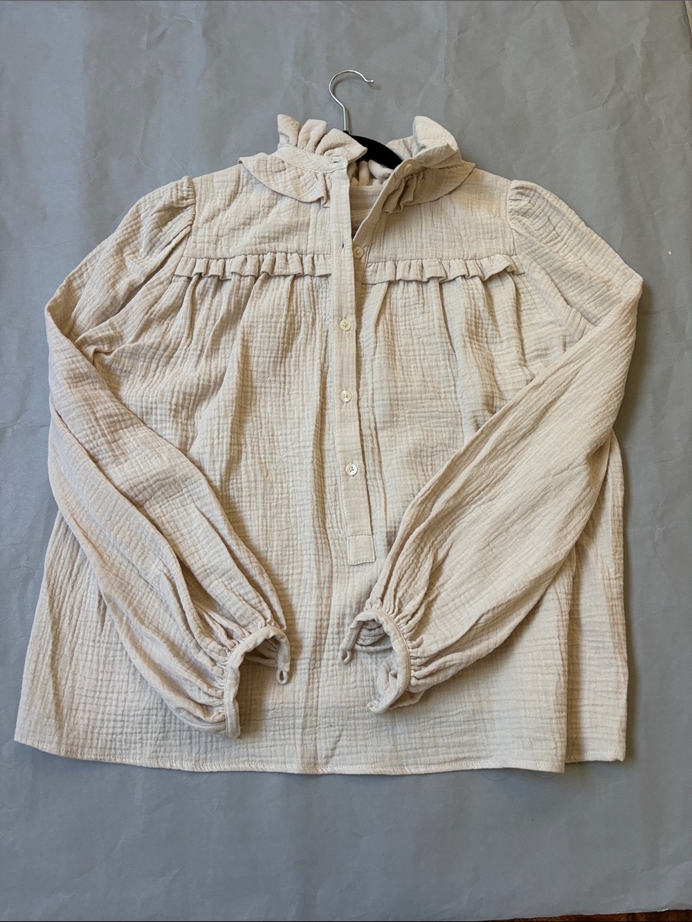 Heidi Merrick Poet top. Cream size small.